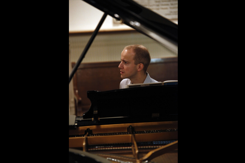 Julien au piano